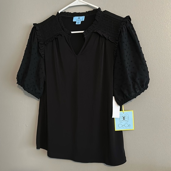 CeCe Women's Short Sleeve V-Neck Mixed Media Top - Picture 3 of 7